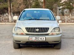 Сүрөт унаа Toyota Harrier