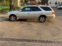 Сүрөт унаа Toyota Camry