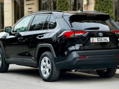 Сүрөт унаа Toyota RAV4