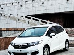 Photo of the vehicle Honda Fit