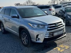 Photo of the vehicle Toyota Highlander