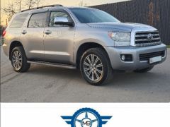 Фото авто Toyota Sequoia