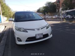 Фото авто Toyota Estima