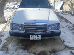 Сүрөт унаа Mercedes-Benz W124