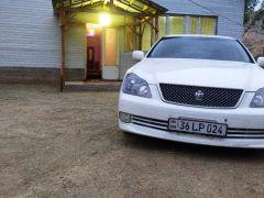 Photo of the vehicle Toyota Crown