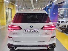 Photo of the vehicle BMW X5