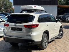 Сүрөт унаа Toyota Highlander