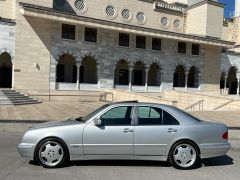 Photo of the vehicle Mercedes-Benz E-Класс