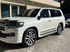 Сүрөт унаа Toyota Land Cruiser