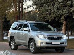 Photo of the vehicle Toyota Land Cruiser