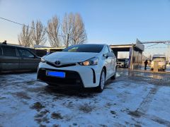 Photo of the vehicle Toyota Prius v (+)