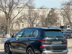 Фото авто BMW X7