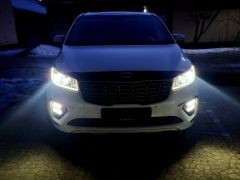 Сүрөт унаа Kia Carnival