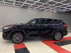 Photo of the vehicle Toyota Highlander