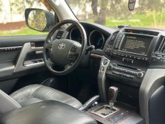 Фото авто Toyota Land Cruiser