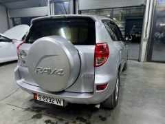 Сүрөт унаа Toyota RAV4