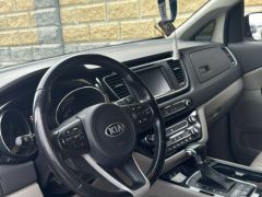 Photo of the vehicle Kia Carnival