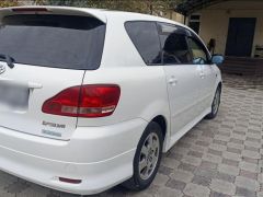 Сүрөт унаа Toyota Ipsum