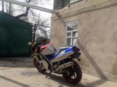 Сүрөт унаа Honda RVF