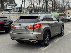 Photo of the vehicle Lexus RX