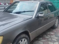 Фото авто Mercedes-Benz W124