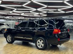 Photo of the vehicle Toyota Land Cruiser