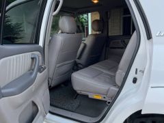 Сүрөт унаа Toyota Sequoia