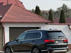 Фото авто BMW X7