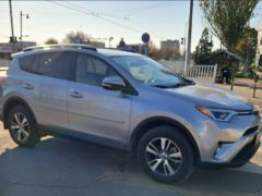 Сүрөт унаа Toyota RAV4