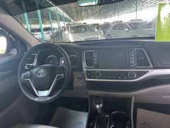 Сүрөт унаа Toyota Highlander