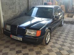 Photo of the vehicle Mercedes-Benz W124