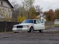 Фото авто Mercedes-Benz W124