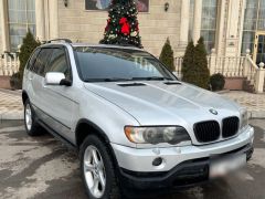 Photo of the vehicle BMW X5