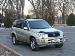 Сүрөт унаа Toyota RAV4