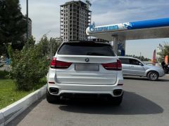 Photo of the vehicle BMW X5