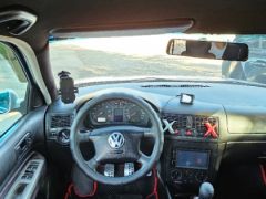 Photo of the vehicle Volkswagen Golf