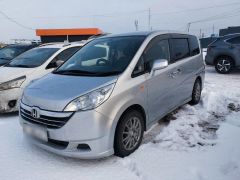 Фото авто Honda Stepwgn