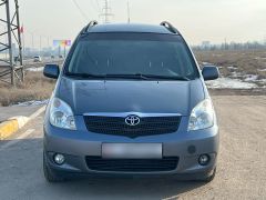 Сүрөт унаа Toyota Corolla Verso