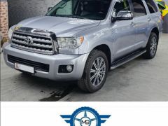 Фото авто Toyota Sequoia