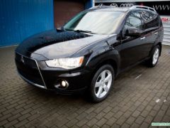 Фото авто Mitsubishi Outlander