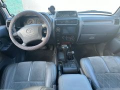 Сүрөт унаа Toyota Land Cruiser Prado