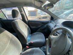 Photo of the vehicle Toyota Vitz