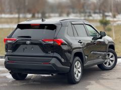 Photo of the vehicle Toyota RAV4