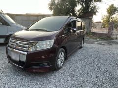 Фото авто Honda Stepwgn