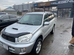 Сүрөт унаа Toyota RAV4