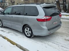 Сүрөт унаа Toyota Sienna