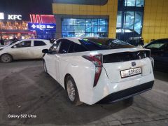 Фото авто Toyota Prius