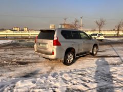 Photo of the vehicle Lexus GX