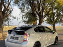 Сүрөт унаа Toyota Prius