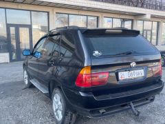 Photo of the vehicle BMW X5